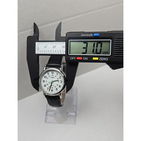 Timex Weekender Indiglo 31mm White Dial Black Leather 24 Hour Quartz New Battery - Picture 6 of 14